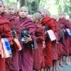 Maha Ganayon Kyaung monks